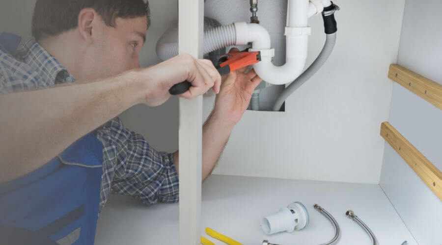 Professional Tankless Water Heater Installation in Coopersville, MI